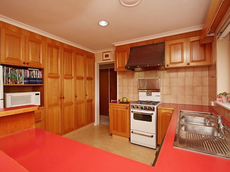 12 Birdwood Street, Hughes ACT 2605