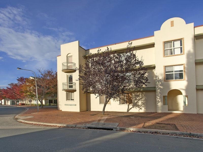 14/2 Antis Street, Phillip ACT 2606