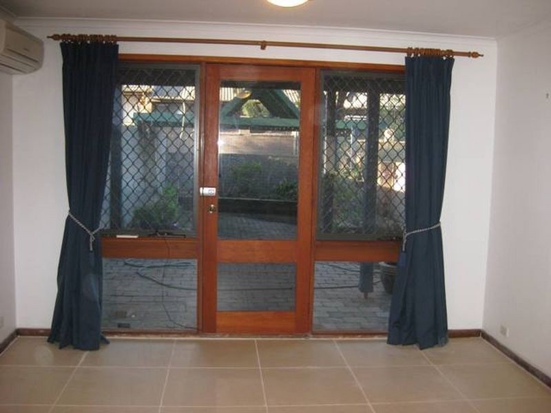 82 Barnet Close, Swinger Hill ACT 2606