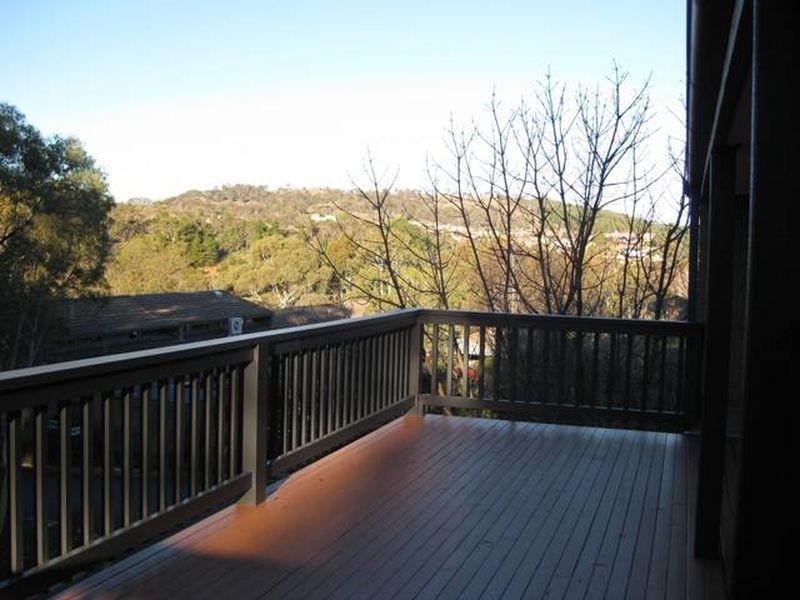 82 Barnet Close, Swinger Hill ACT 2606