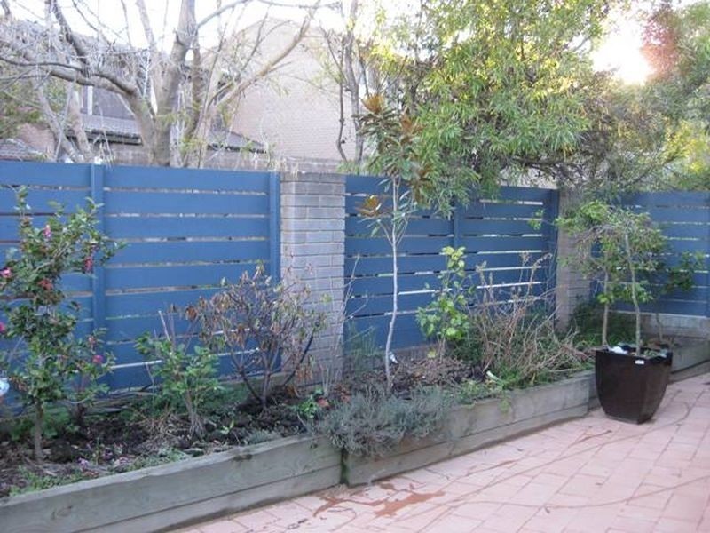 82 Barnet Close, Swinger Hill ACT 2606