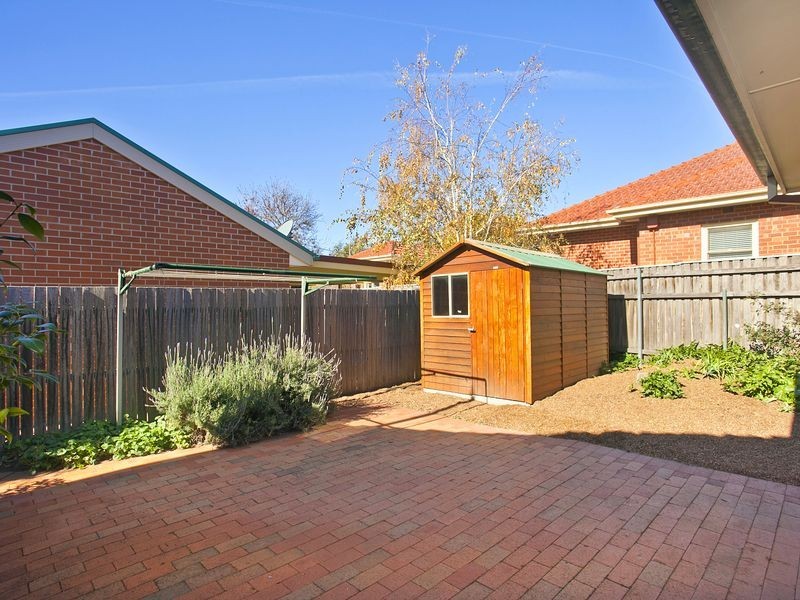 23 McKinlay Street, Narrabundah ACT 2604