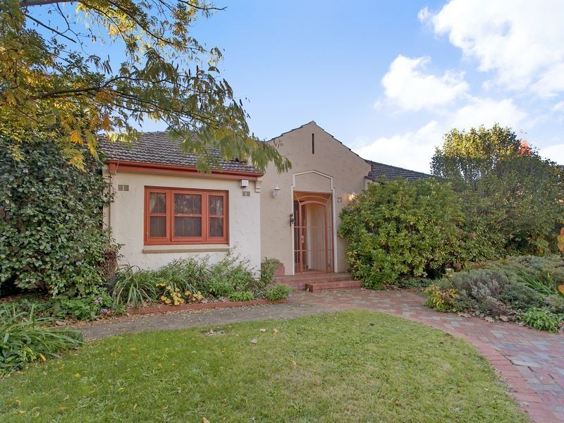 27 Furneaux Street, Forrest ACT 2603