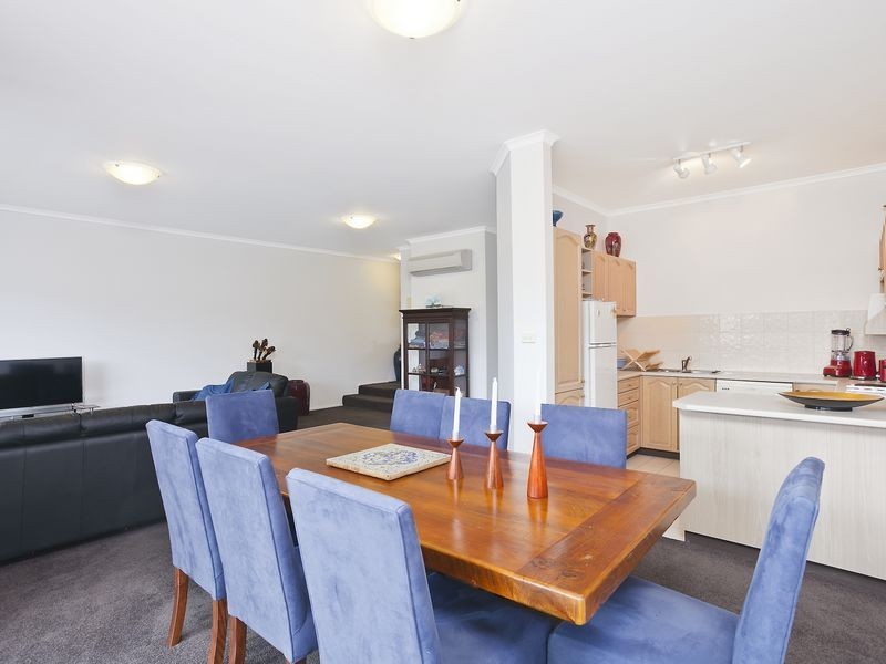 F6/2 Currie Crescent, Griffith ACT 2603