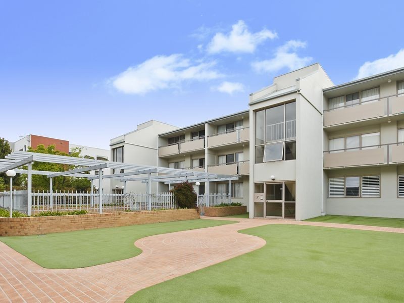 F6/2 Currie Crescent, Griffith ACT 2603
