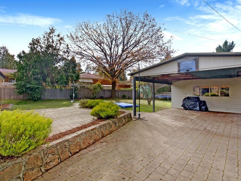50 Barraclough Crescent, Monash ACT 2904