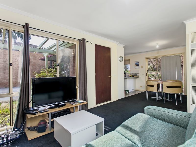 27 Warabin Crescent, Ngunnawal ACT 2913