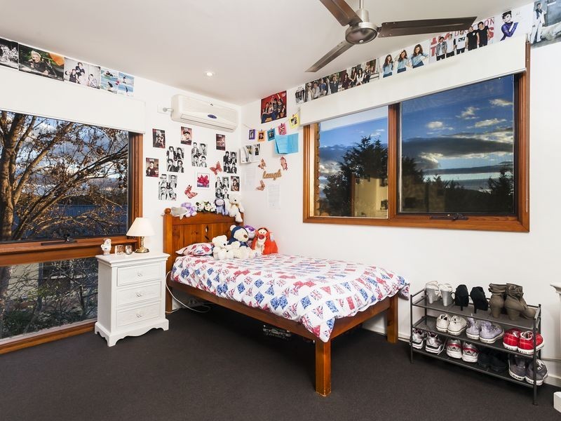 60 Julia Flynn Avenue, Isaacs ACT 2607