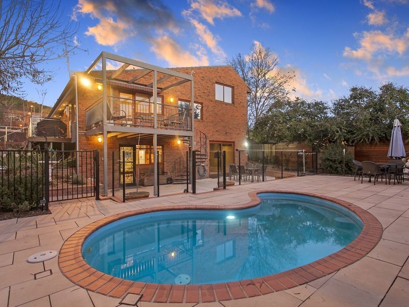 60 Julia Flynn Avenue, Isaacs ACT 2607