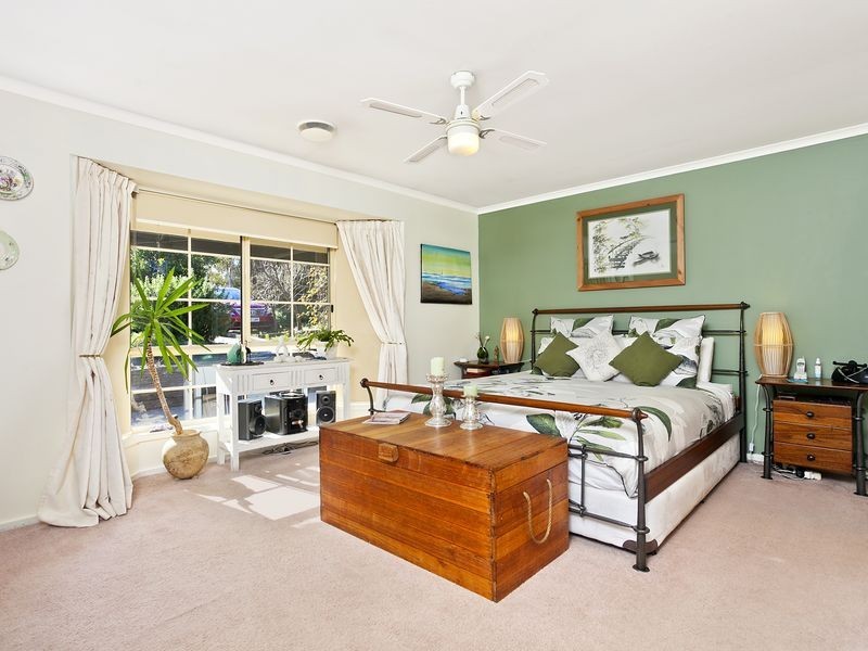 64 Woodfull Loop, Gordon ACT 2906