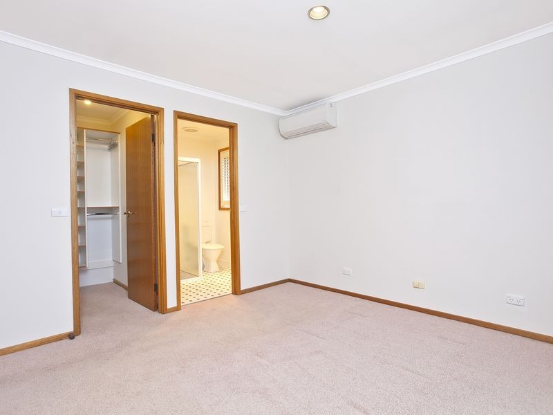 18 Chevalley Loop, Gordon ACT 2906