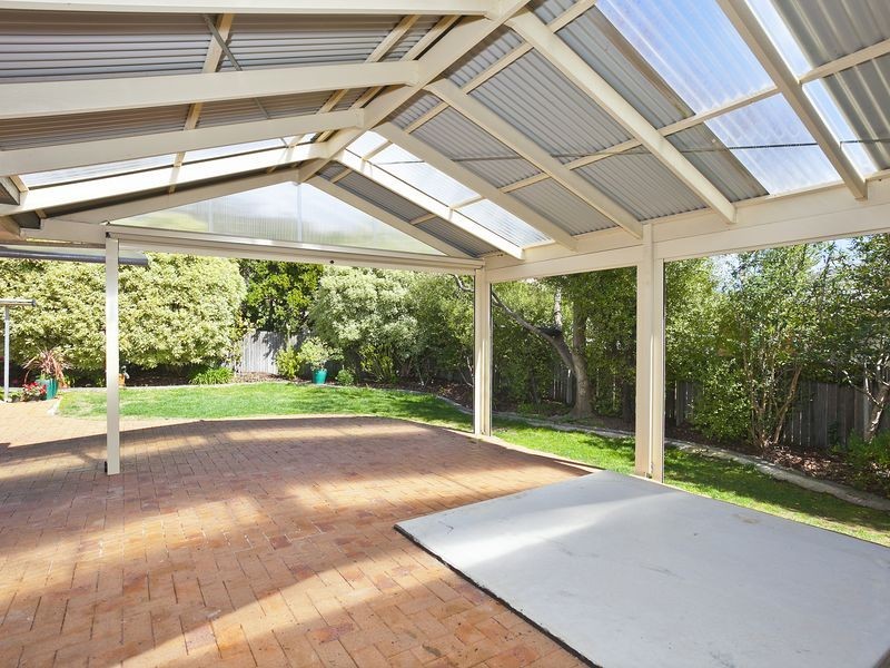 18 Chevalley Loop, Gordon ACT 2906