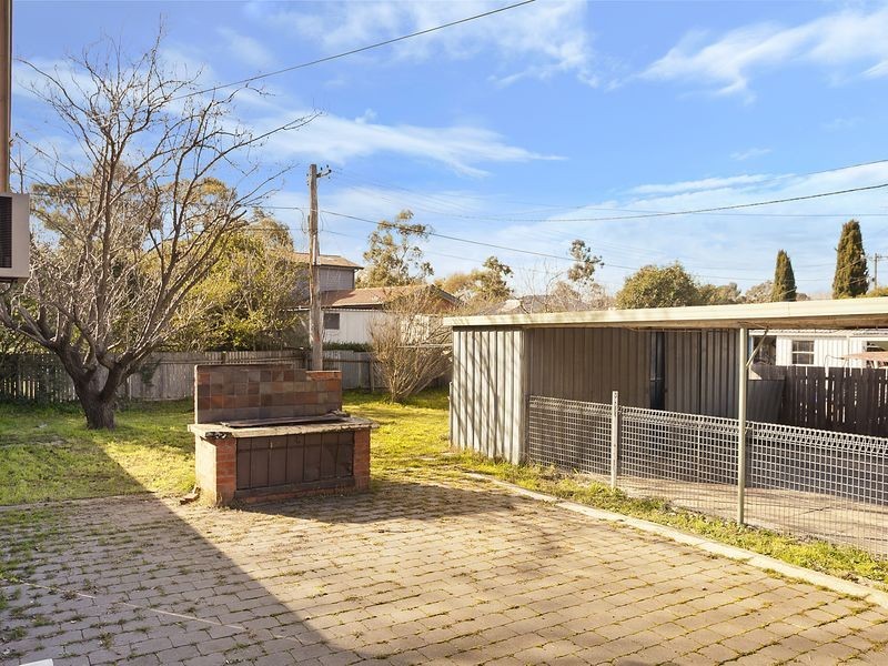 136 Goyder Street, Narrabundah ACT 2604