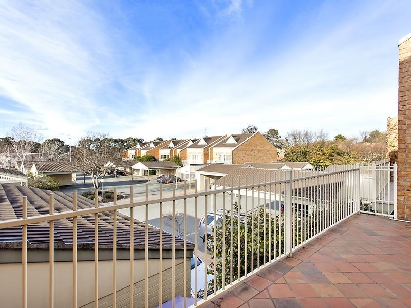 18/201 Goyder Street, Narrabundah ACT 2604