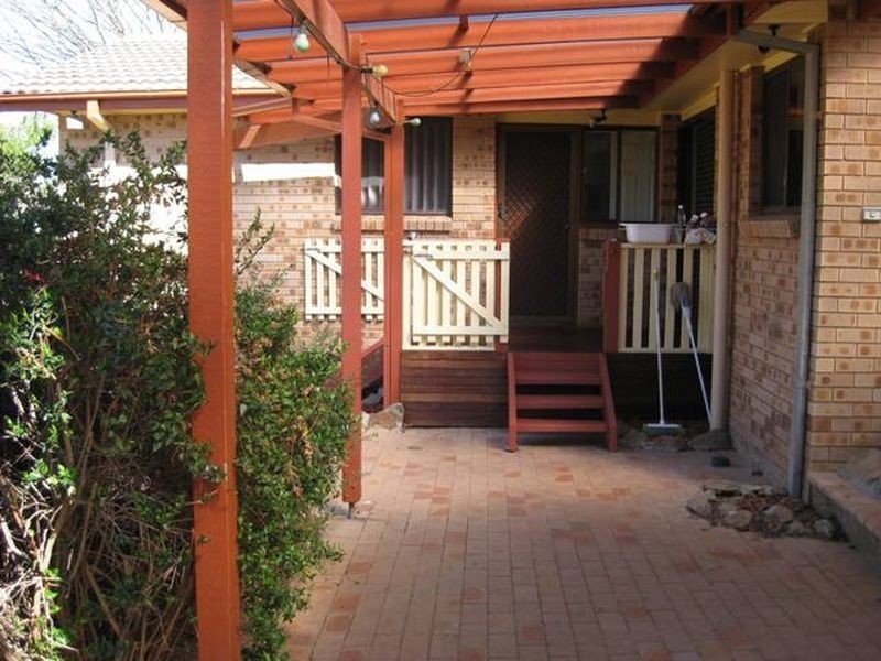 69 Clive Steele Avenue, Monash ACT 2904