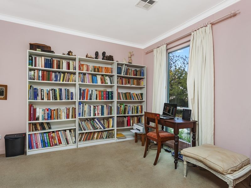 24 Irwin Street, Yarralumla ACT 2600