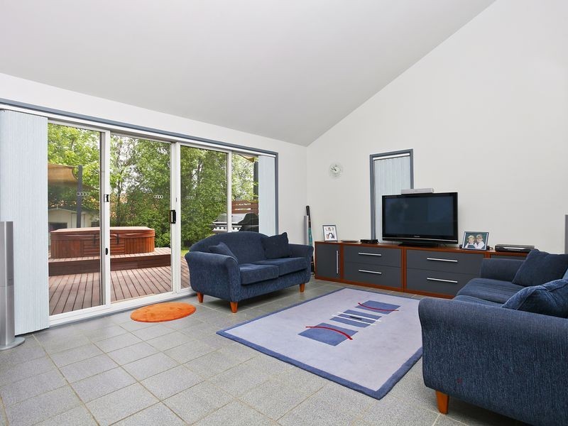 39 Hadleigh Circuit, Isabella Plains ACT 2905