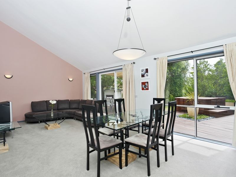 39 Hadleigh Circuit, Isabella Plains ACT 2905