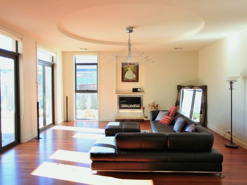 8 Kintore Crescent, Yarralumla ACT 2600