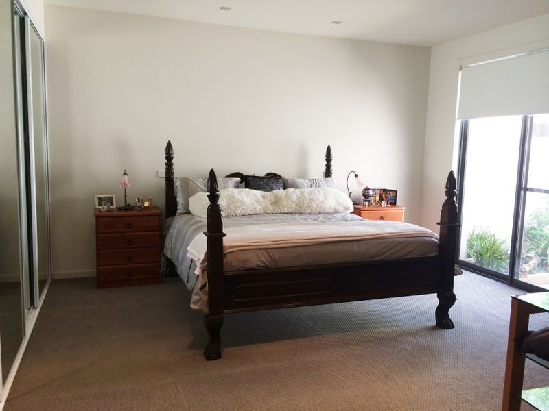 8 Kintore Crescent, Yarralumla ACT 2600