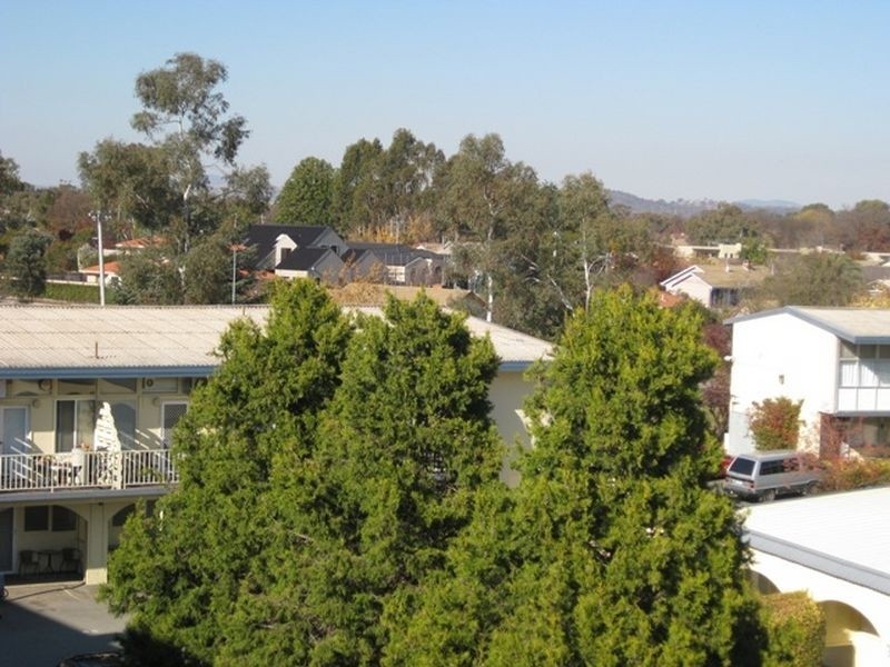 54/53 McMillan Crescent, Griffith ACT 2603