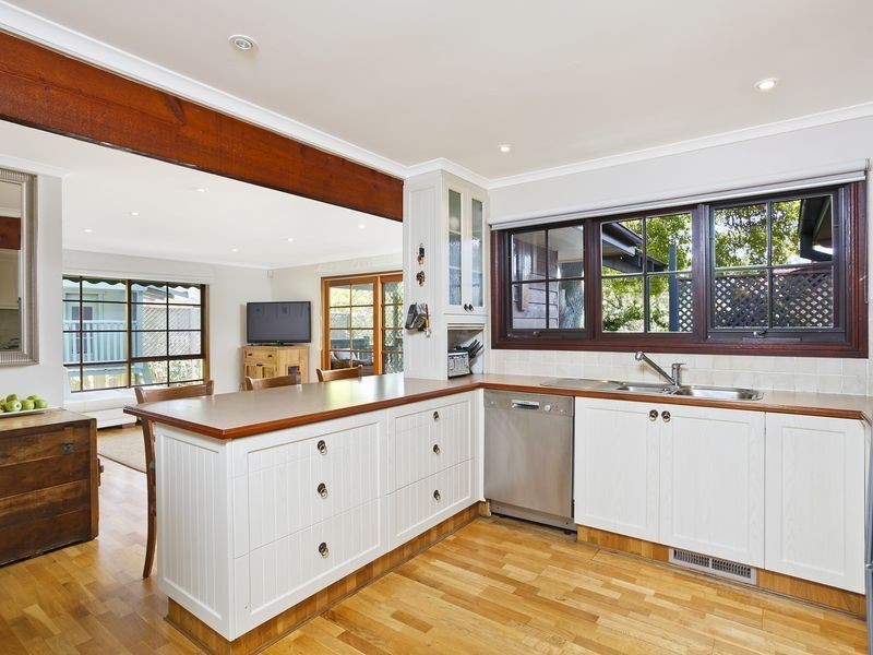 10 Johnston Street, Narrabundah ACT 2604