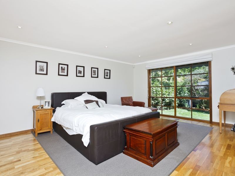 10 Johnston Street, Narrabundah ACT 2604