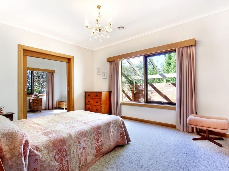 51 Empire Circuit, Forrest ACT 2603