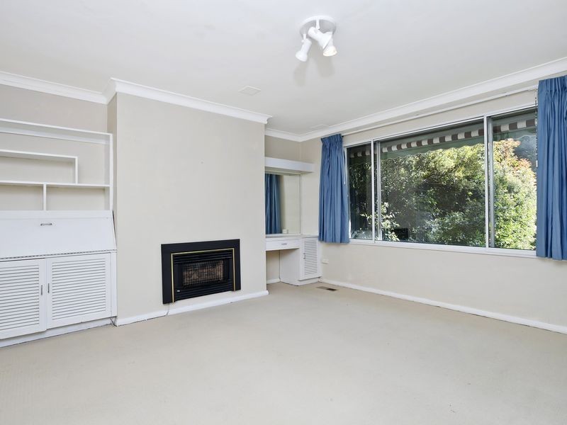 19 Macgillivray Street, Yarralumla ACT 2600