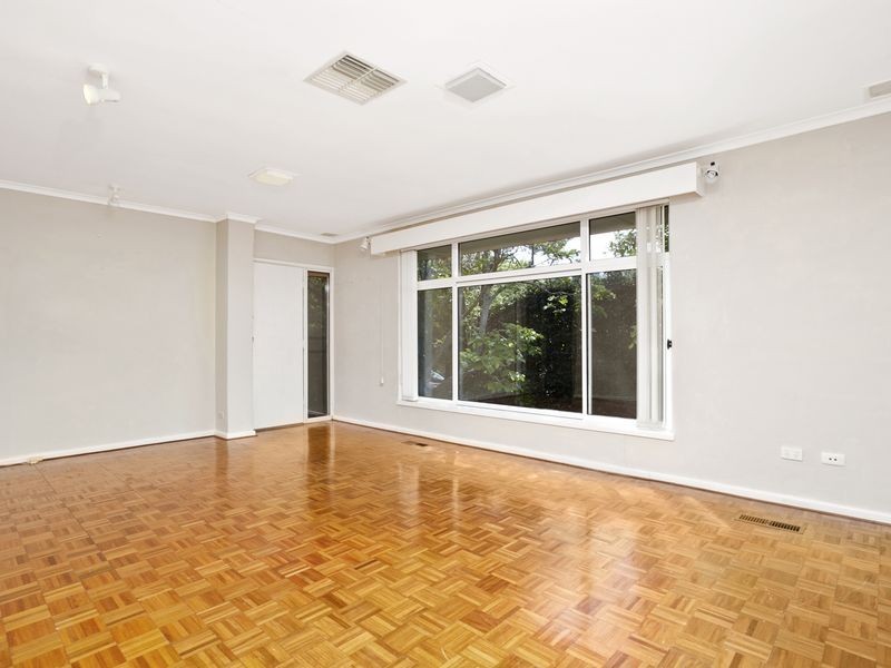 19 Macgillivray Street, Yarralumla ACT 2600