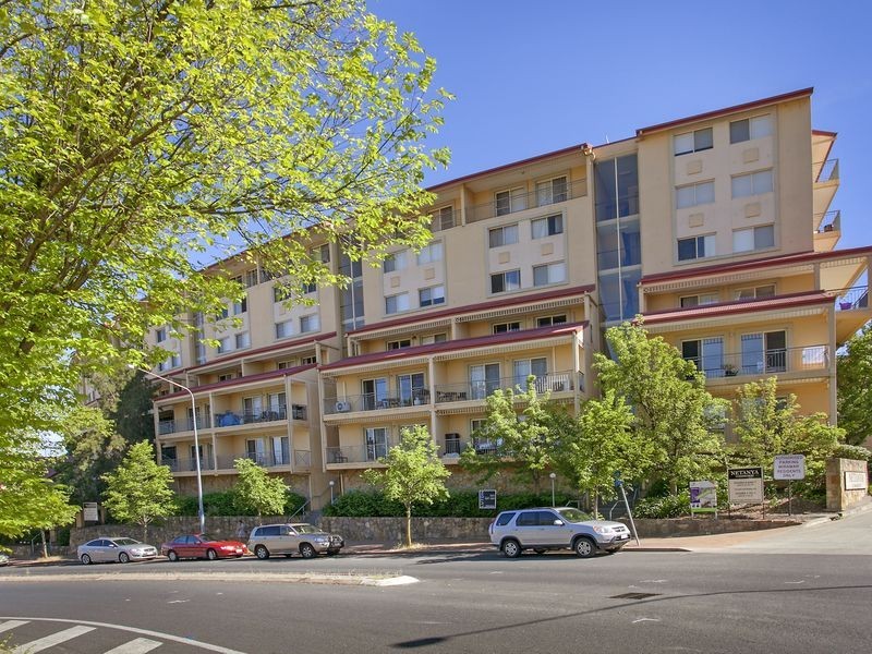 52/13 Chandler Street, Belconnen ACT 2617