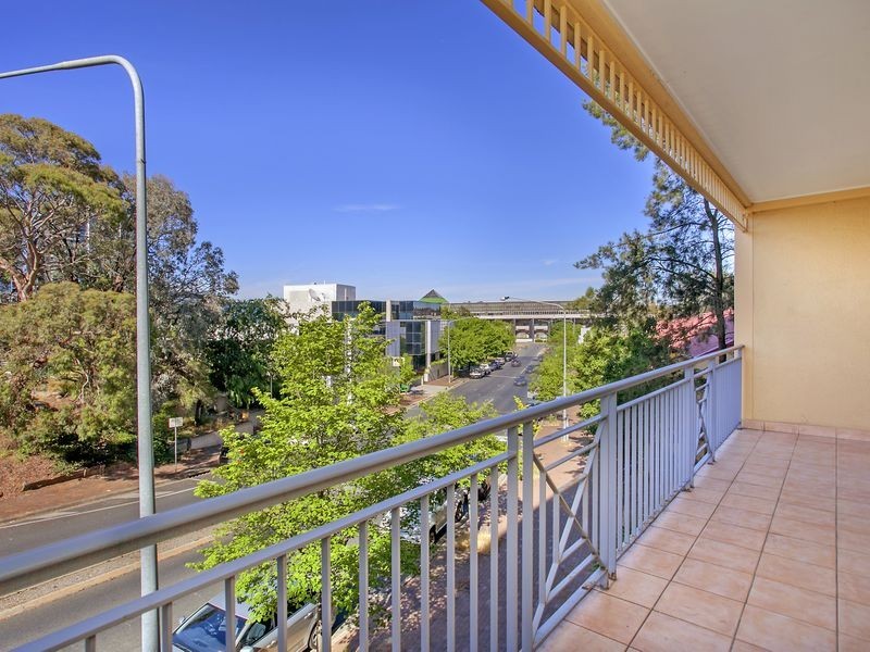 52/13 Chandler Street, Belconnen ACT 2617