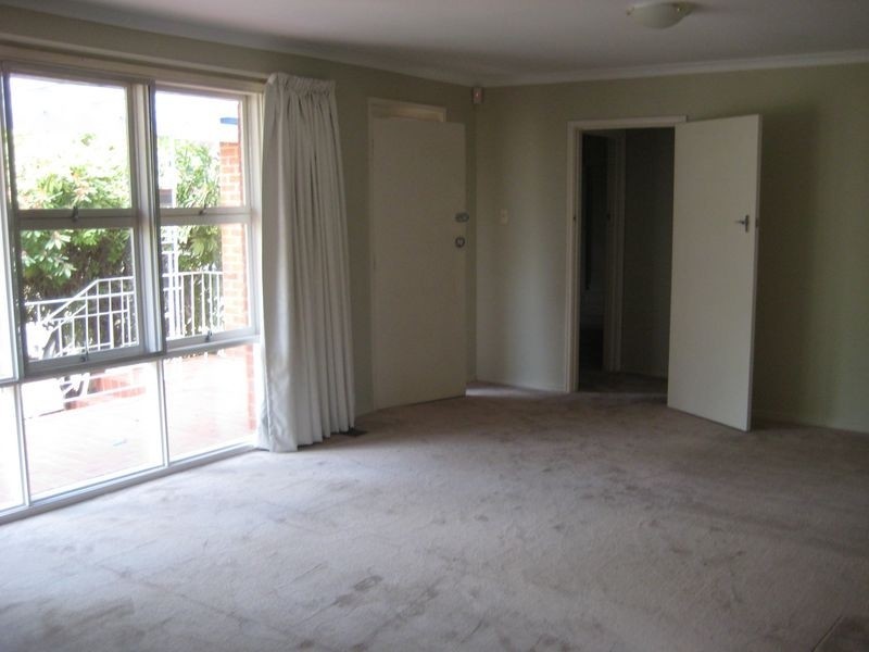 296 Goyder Street, Narrabundah ACT 2604