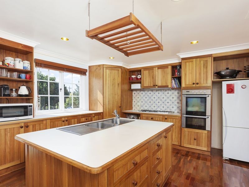 14 McLaren Crescent, Pearce ACT 2607