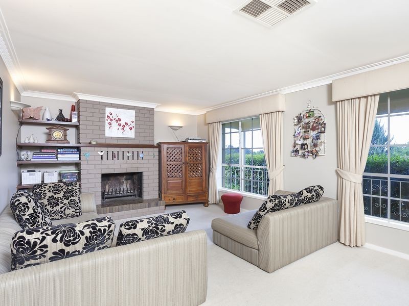 14 McLaren Crescent, Pearce ACT 2607