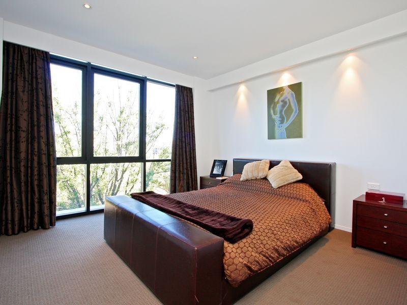 4/11 Sydney Avenue, Barton ACT 2600