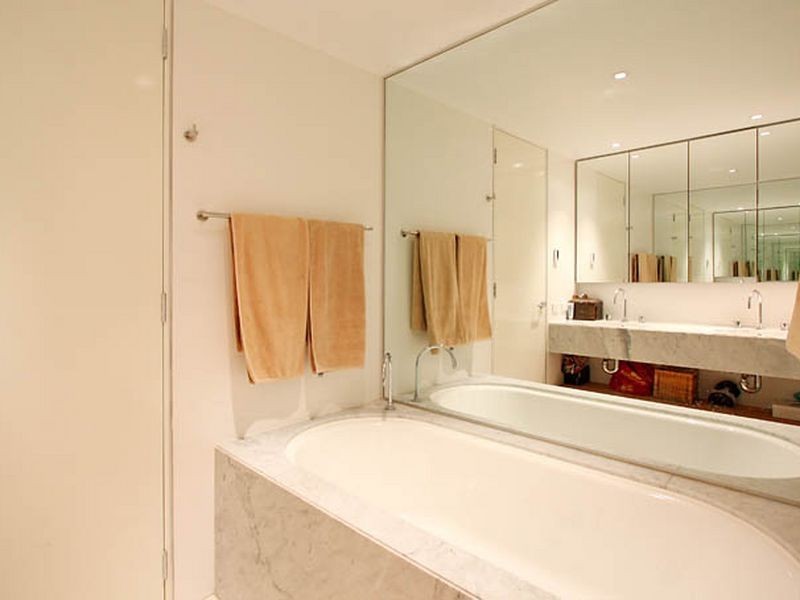 4/11 Sydney Avenue, Barton ACT 2600