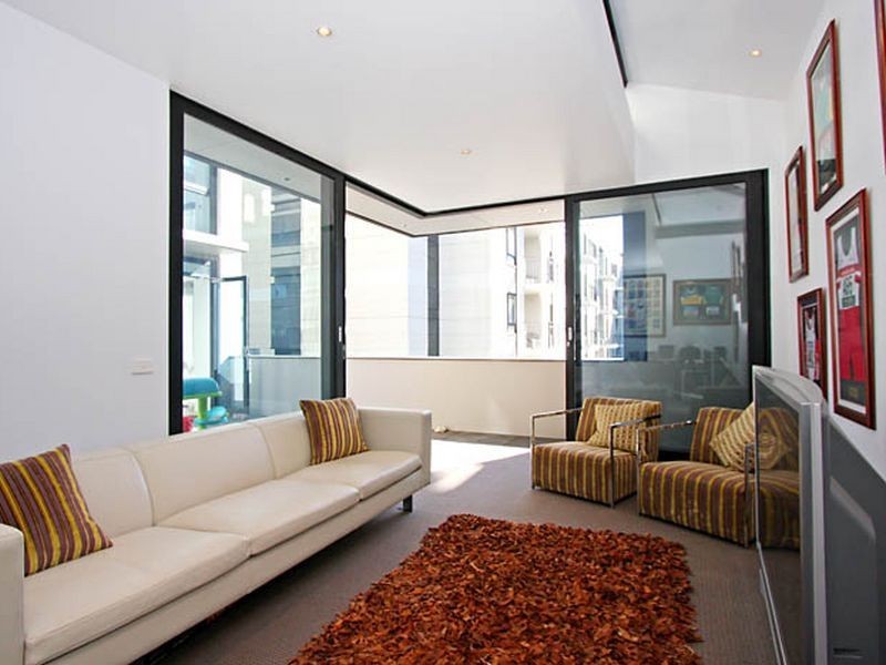 4/11 Sydney Avenue, Barton ACT 2600