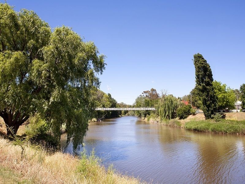 11/104 Henderson Road, Queanbeyan NSW 2620