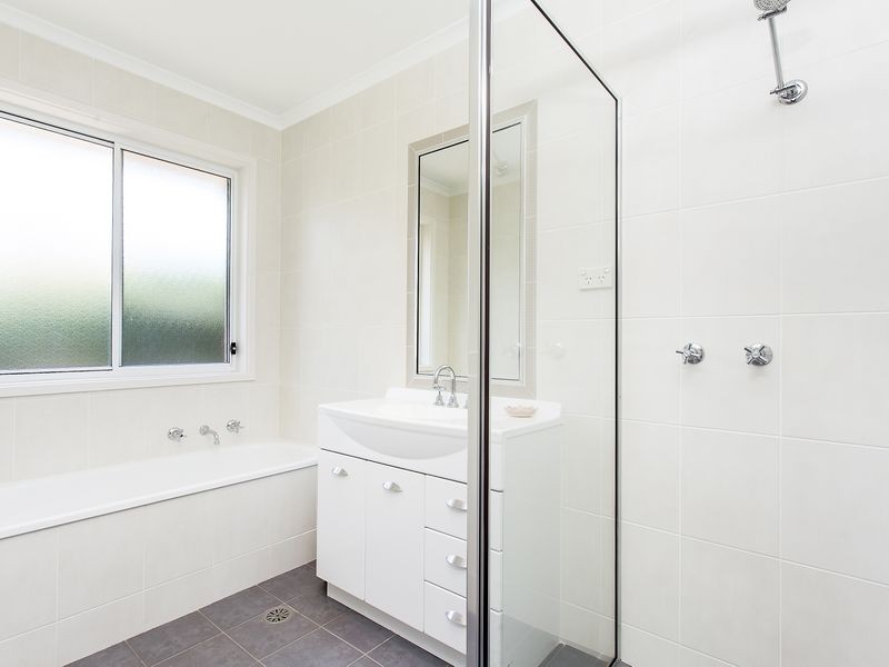 2/11 Bentham Street, Yarralumla ACT 2600
