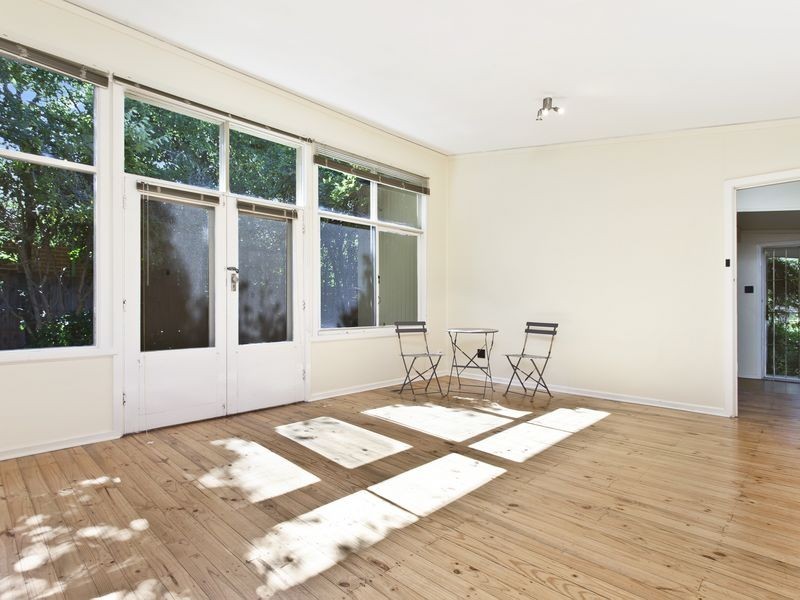 84 Walker Crescent, Narrabundah ACT 2604