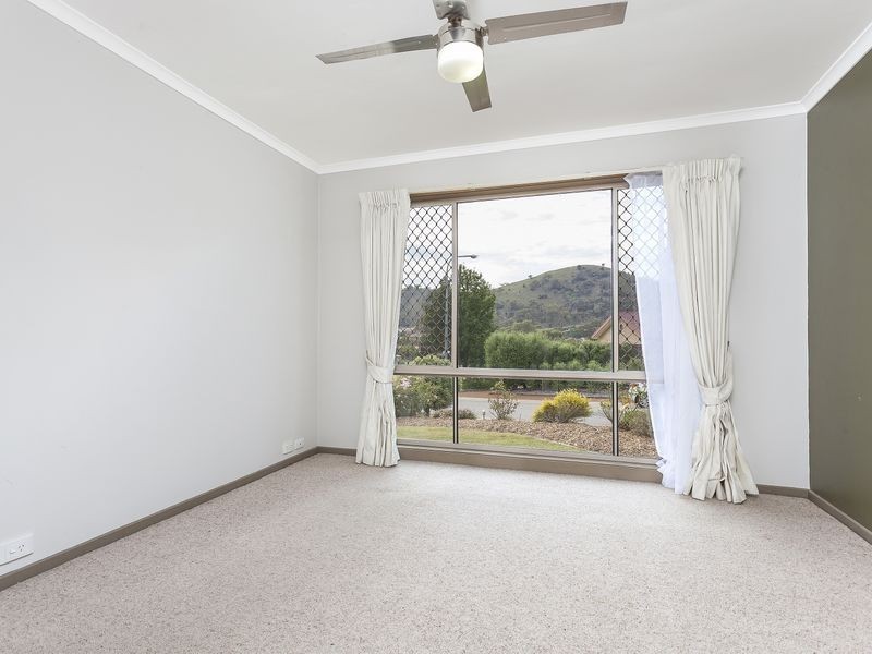 10 Weavers Crescent, Theodore ACT 2905