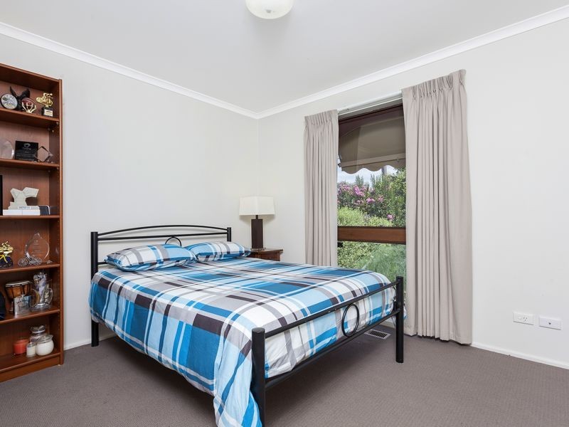 11 Molvig Street, Weston ACT 2611