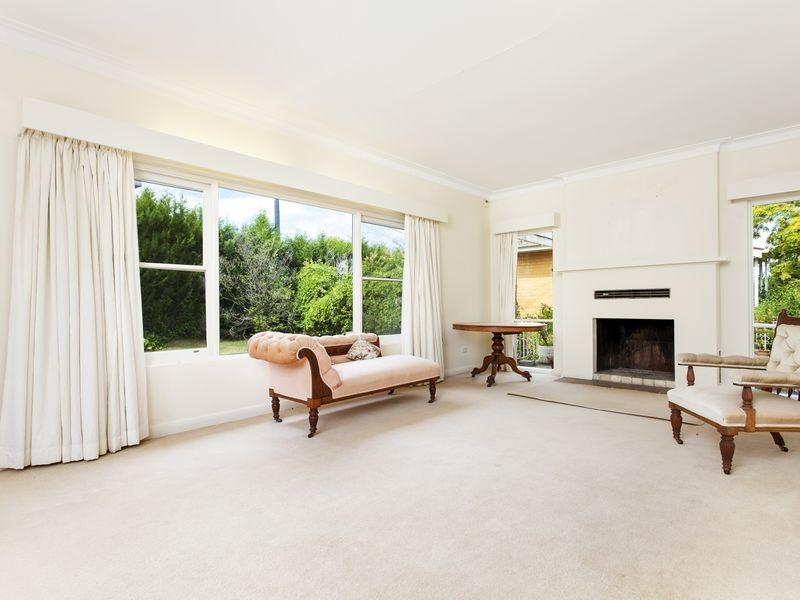 23 Tasmania Circle, Forrest ACT 2603