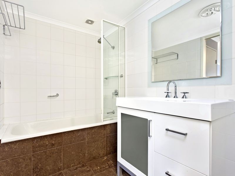 57/18 Captain Cook Crescent, Griffith ACT 2603