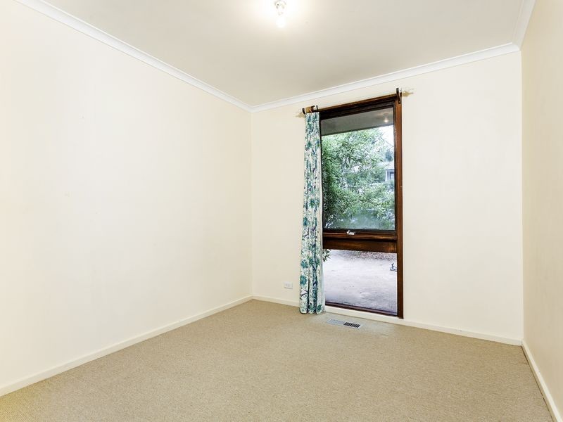 10 Cameron Street, Farrer ACT 2607