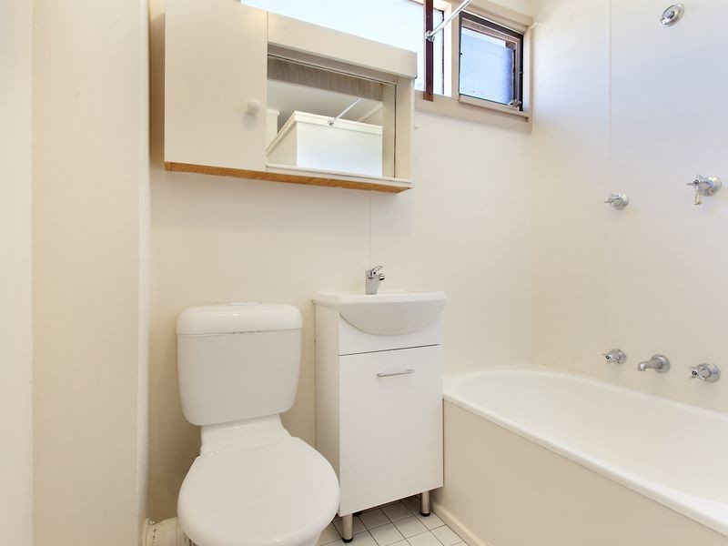 17 Barnet Close, Phillip ACT 2606