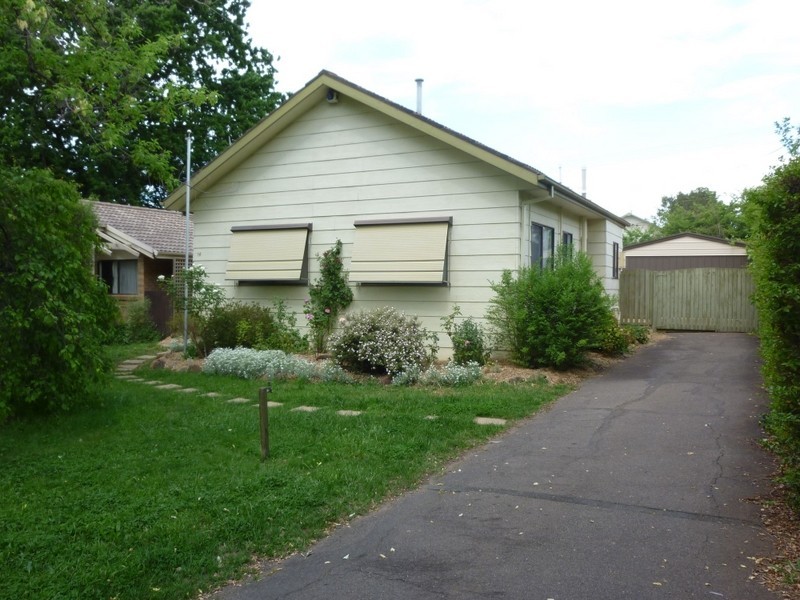 14 Nimbin Street, Narrabundah ACT 2604
