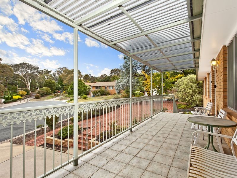 11 McAlpine Place, Farrer ACT 2607