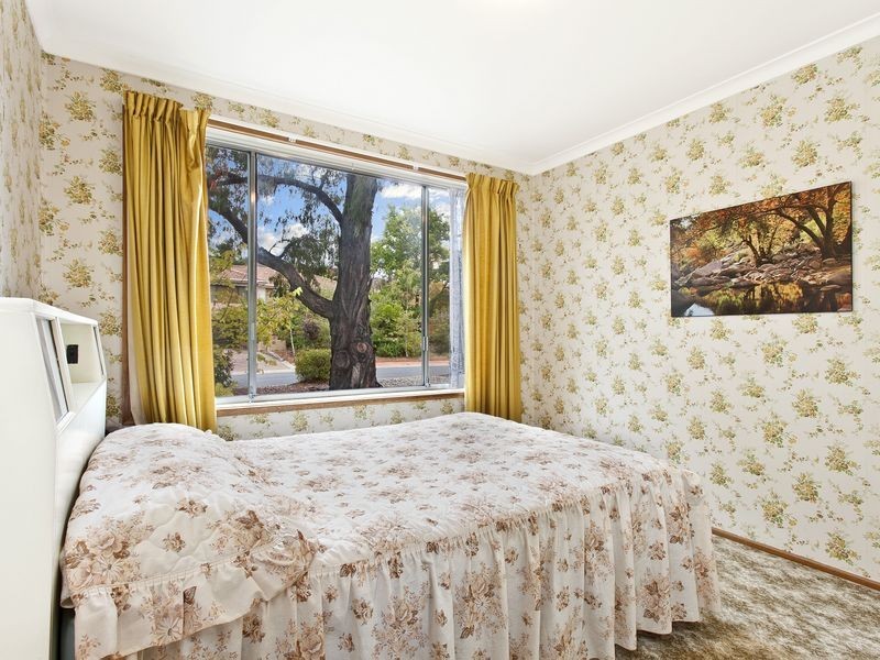 11 McAlpine Place, Farrer ACT 2607